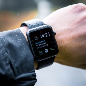 Montre connectée sport femme suivi santé