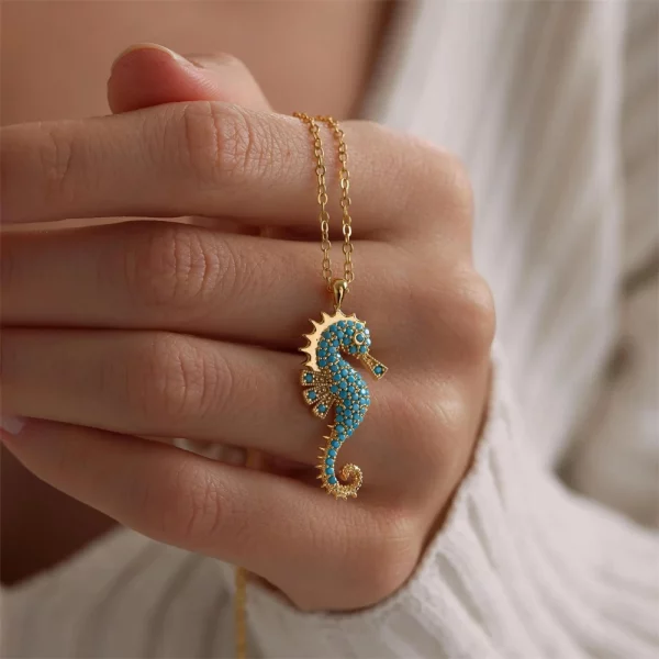 Collier pendentif hippocampe turquoise pour femme,