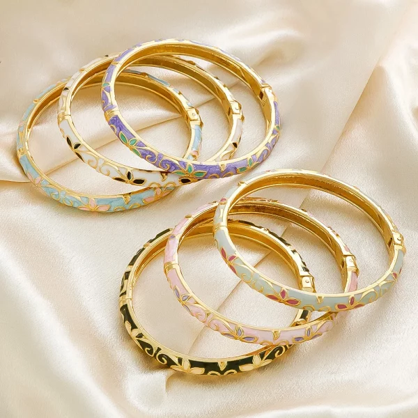 Sf47b0dc22dc545f6b7fad4c3f606c676R.webp Bracelet en émail coloré à fleurs, style bohème en